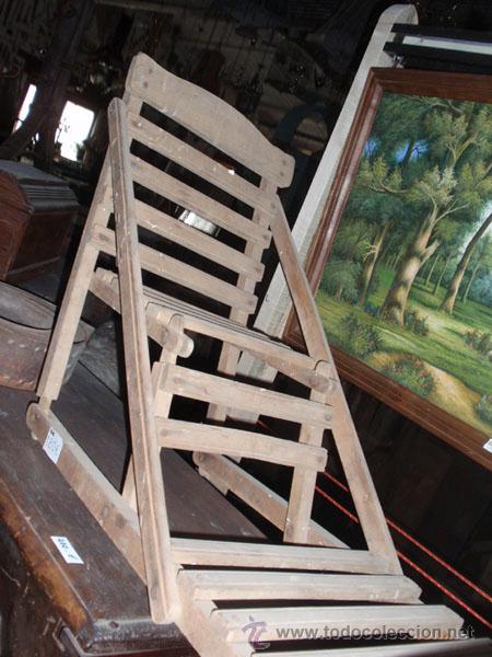 Juguetes antiguos y juegos de colecci&oacute;n: Columpio doble de madera. - Foto 3
