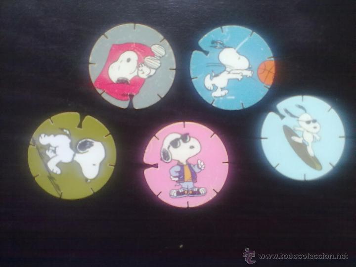 Juguetes antiguos y Juegos de colecci&oacute;n: LOTE 5 TAZOS SNOOPY GREFUSA