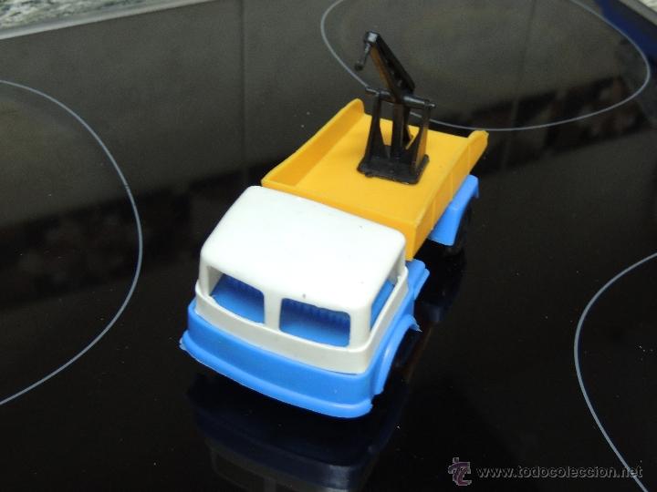 Juguetes antiguos y juegos de colecci&oacute;n: CAMION GRUA