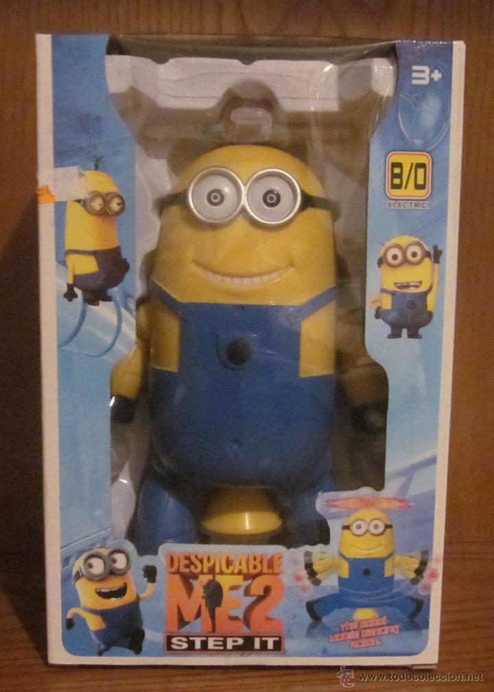Juguetes antiguos y juegos de colecci&oacute;n: MINION,DESPICABLE ME 2 STEP IT,CAJA ORIGINAL,A ESTRENAR,FUNCIONANDO