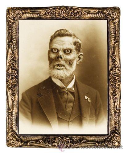 Juguetes antiguos y juegos de colecci&oacute;n: Decoraci&oacute;n Halloween Carnaval retrato de hombre muerto 50X38 cent&iacute;metros Walking dead