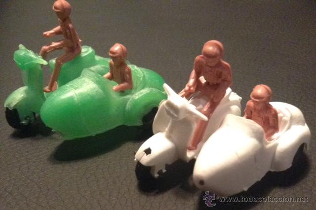 Juguetes antiguos y Juegos de colecci&oacute;n: lote peque&ntilde;o juguete de kiosko a&ntilde;os 60 vespa con sidecar