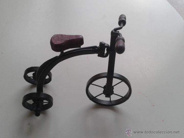 Giocattoli antichi e Giochi di collezione: BICICLETA - BICI