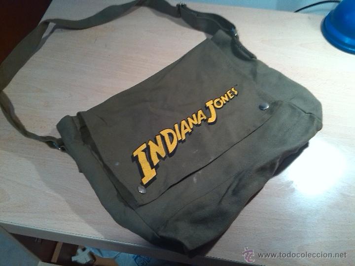 Lote bandolera mochila bolsa indiana jones tm.. - Sold at Auction - 47854819