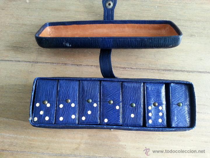Juguetes antiguos y Juegos de colecci&oacute;n: JUEGO DE DOMINO CON ESTUCHE Y FICHAS FORRADAS EN PIEL