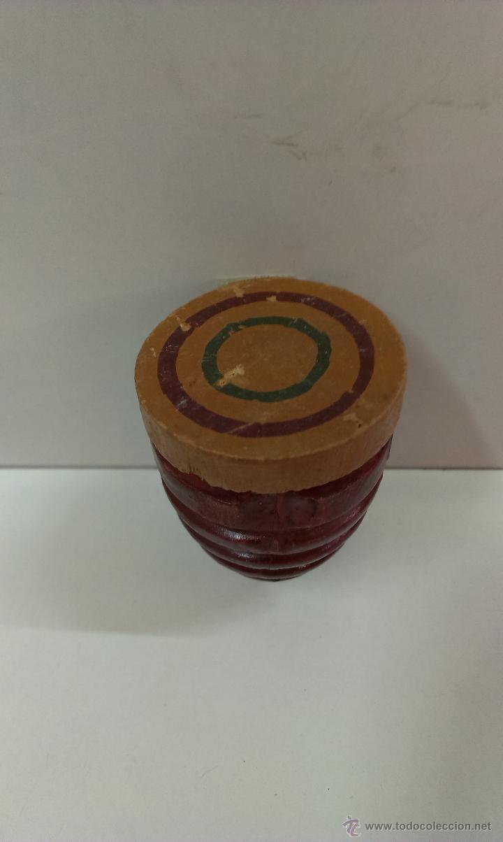 Juguetes antiguos y Juegos de colecci&oacute;n: PEONZA MUY ANTIGUA DE MADERA PINTADA ( CURIOSO SU FUNCIONAMIENTO )