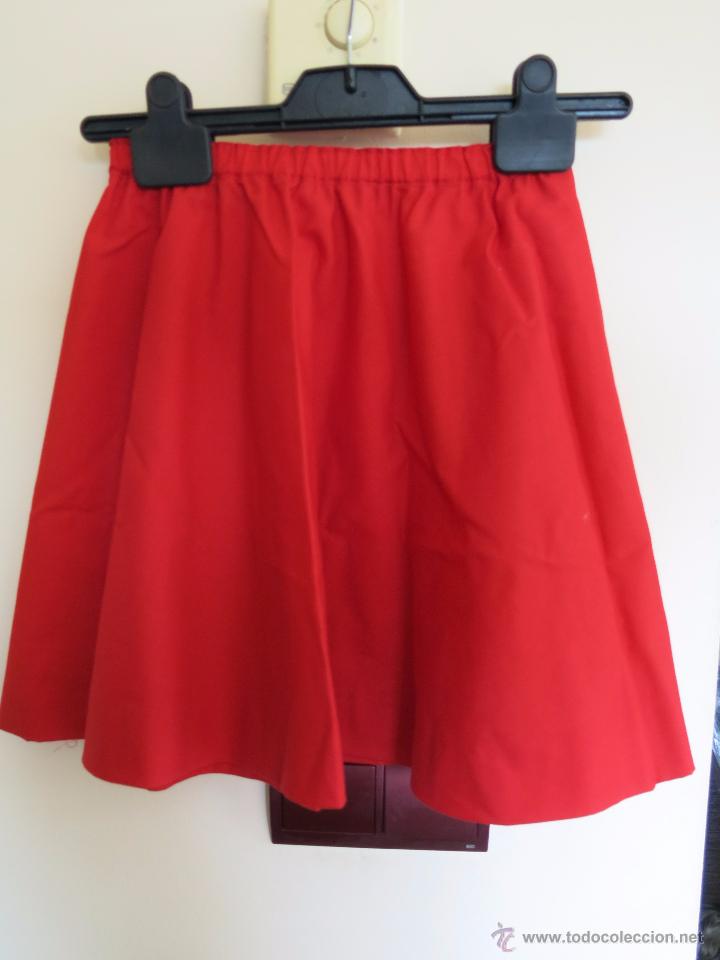 Juguetes antiguos y juegos de colecci&oacute;n: FALDA DE BAILE ROJA - Foto 1