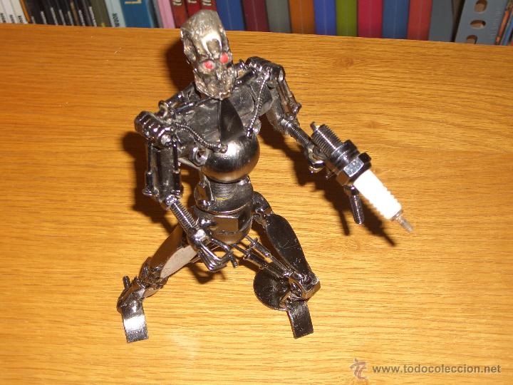 Juguetes antiguos y Juegos de colecci&oacute;n: Figura de Terminator T-800 - hecha de soldadura