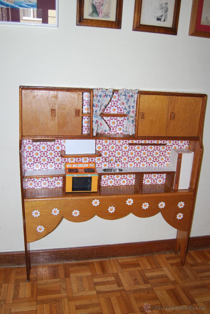 Juguetes antiguos y Juegos de colecci&oacute;n: COCINA DE MADERA - COCINITA - A&Ntilde;OS 70 - JUYCO - 84 X 75