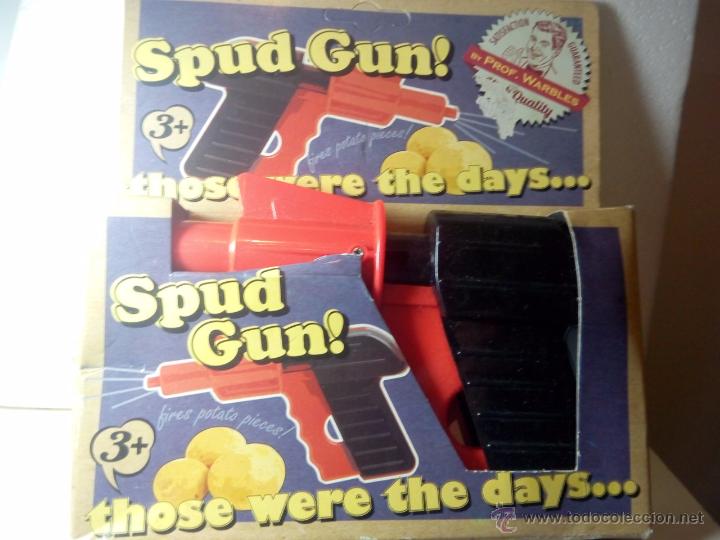 Juguetes antiguos y juegos de colecci&oacute;n: Lote spud gun - Professor Warbles