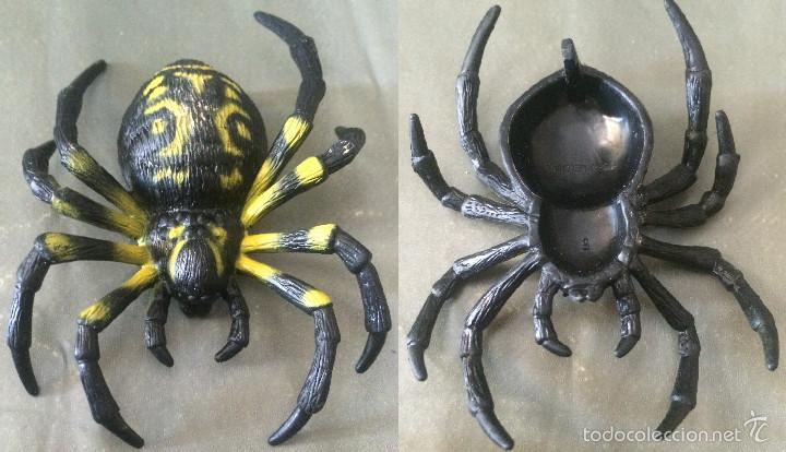 Juguetes antiguos y juegos de colecci&oacute;n: Ara&ntilde;a de pl&aacute;stico para colgar. 8 cm de largo.