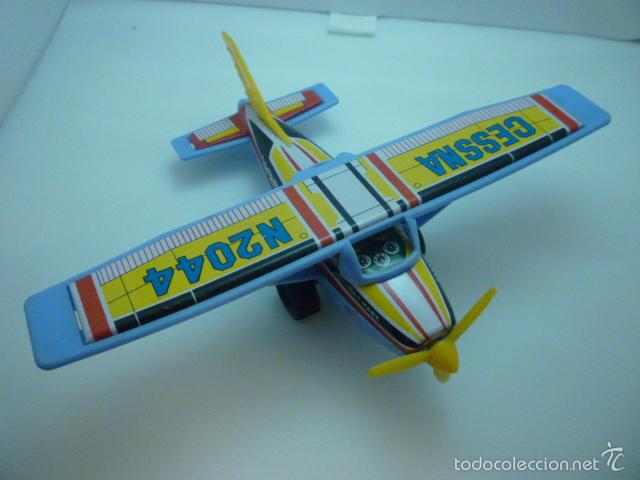 Brinquedos antigos e Jogos de cole&ccedil;&atilde;o: AVION CHAPA Y PLASTICO SKY HAWK N2044 CESSNA.
