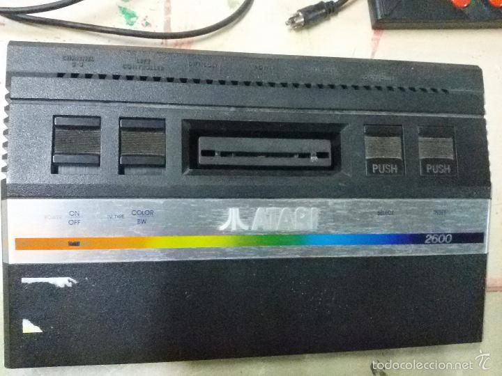 Juguetes antiguos y juegos de colecci&oacute;n: Consola atari 2600 - Foto 3