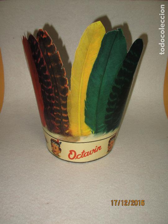 Juguetes antiguos y juegos de colecci&oacute;n: Antiguo Penacho Indio de Plumas Publicidad de Calzados Finos de Ni&ntilde;o OCTAVIN de Elda - A&ntilde;o 1950-60s.