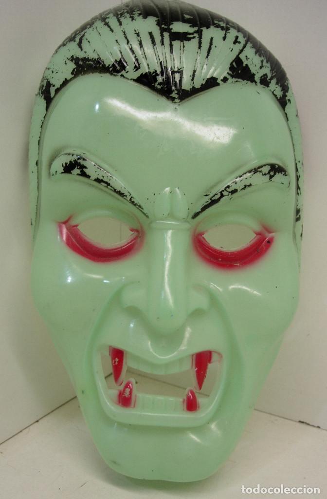 Juguetes antiguos y juegos de colecci&oacute;n: Antigua m&aacute;scara, careta DR&Aacute;CULA, VAMPIRO.