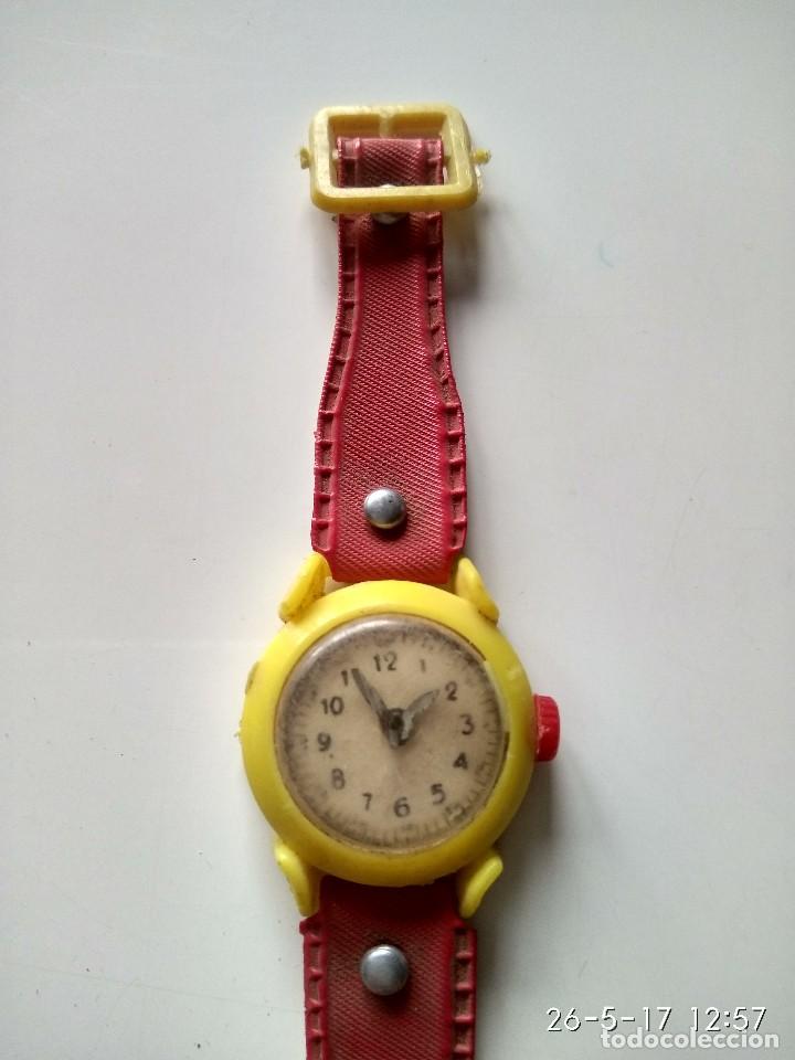 Juguetes antiguos y Juegos de colecci&oacute;n: Antiguo reloj de juguete de Kiosko.