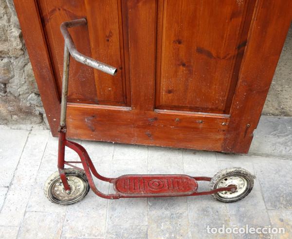Juguetes antiguos y juegos de colecci&oacute;n: Patinete met&aacute;lico