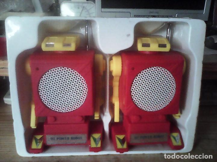 Juguetes antiguos y Juegos de colecci&oacute;n: WALKIE TALKIE ROBOTS
