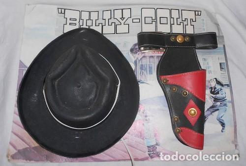Juguetes antiguos y juegos de colecci&oacute;n: SOMBRERO Y PISTOLERA DE VAQUERO O COW BOY BILLY COLT, DE PL&Aacute;STICO