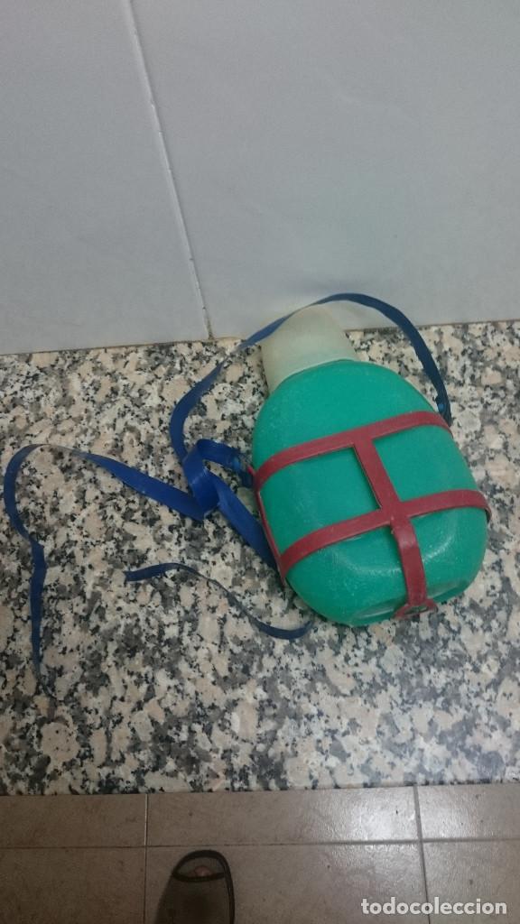 Juguetes antiguos y juegos de colecci&oacute;n: ANTIGUA CANTIMPLORA PLASTICO - Foto 2