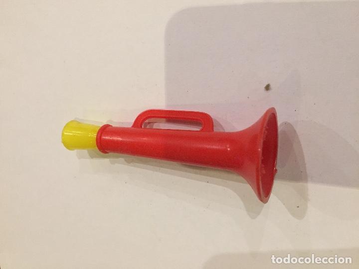 Juguetes antiguos y Juegos de colecci&oacute;n: trompeta peque&ntilde;a