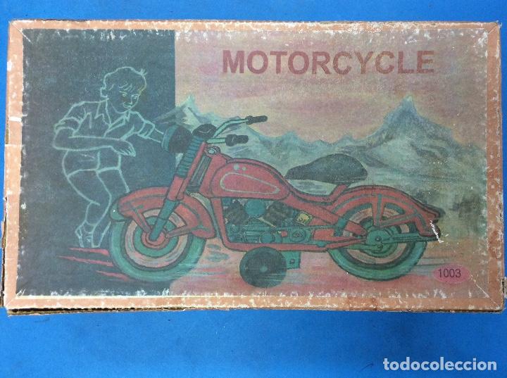 Juguetes antiguos y Juegos de colecci&oacute;n: CAJA antigua de juguete DE MOTORCYCLE DE PAPEL