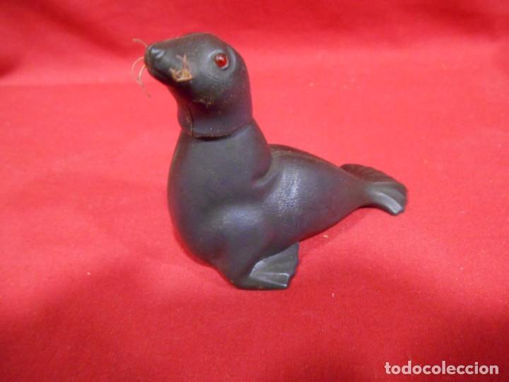 Juguetes antiguos y Juegos de colecci&oacute;n: ANTIGUA FOCA DE CELULOIDE CON MOVIMIENTO DE LA CABEZA