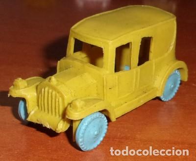 Juguetes antiguos y Juegos de colecci&oacute;n: BARATIJA DE KIOSKO, COCHE DE PL&Aacute;STICO