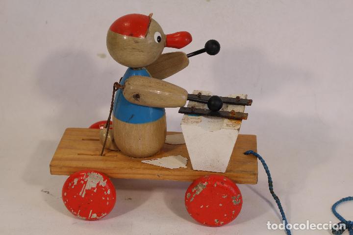 Juguetes antiguos y Juegos de colecci&oacute;n: coche pinocho musico madera made in czechoslbvakia