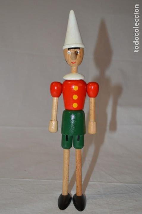 Juguetes antiguos y Juegos de colecci&oacute;n: Precioso Pinocho articulado de madera. Altura 27 cm. romanjuguetesymas.