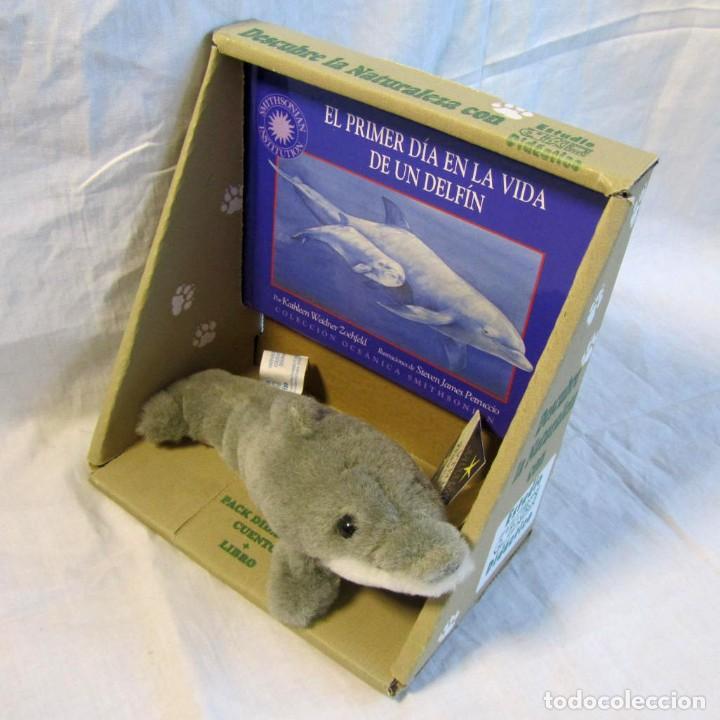 Altes Spielzeug und Spiele: El primer d&iacute;a en la vida de un delf&iacute;n Smithsonian, Peluche + libro