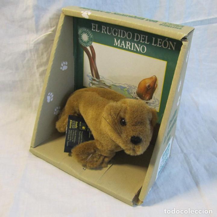 Altes Spielzeug und Spiele: El rugido del le&oacute;n marino Smithsonian, Peluche + libro