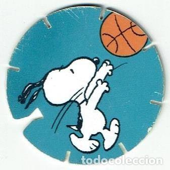 Juguetes antiguos y Juegos de colecci&oacute;n: COLECCI&Oacute;N TAZOS GREFUSA SNOOPY CAPS COLLECTION TAZO POGS N&Uacute;MERO 18 50 PEANUTS CELEBRATION PERRO