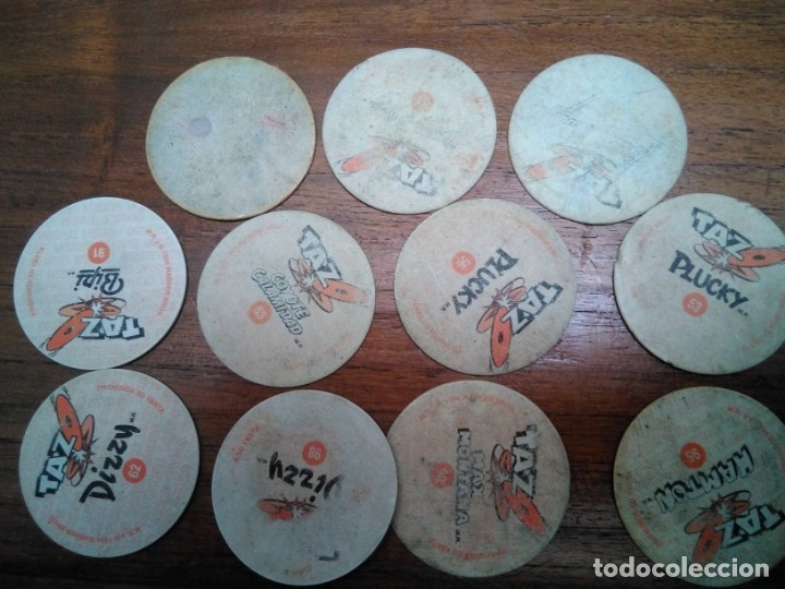 Juguetes antiguos y Juegos de colecci&oacute;n: Tazos  Dizzy y Plucky (mal estado)