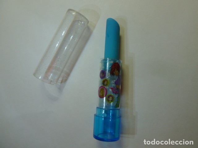 Juguetes antiguos y Juegos de colecci&oacute;n: Goma de borrar Pintalabios azul. Disney's Witch