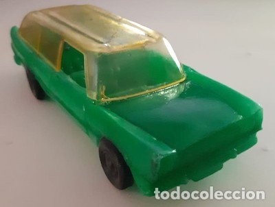 Juguetes antiguos y juegos de colecci&oacute;n: BARATIJA DE KIOSKO, SEAT 1500 DE PL&Aacute;STICO INFLADO