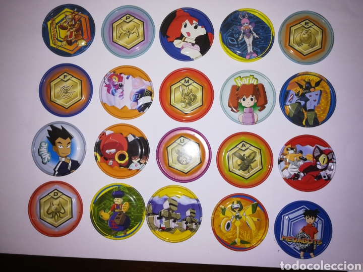Brinquedos antigos e Jogos de cole&ccedil;&atilde;o: TAZOS METALICOS METAL RAPPERS PROMOCIONALES A&Ntilde;OS 90 MEDABOTS PREMIUM
