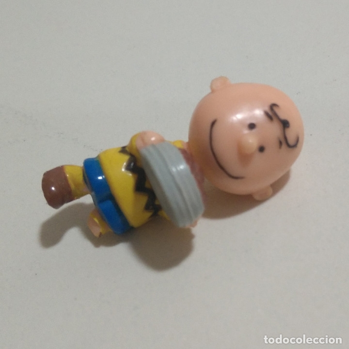 Juguetes antiguos y Juegos de colecci&oacute;n: SNOOPY BIP carlitos charlie brown figura sorpresa peanuts mu&ntilde;eco mu&ntilde;eca miniatura