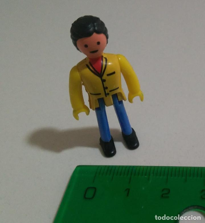 Juguetes antiguos y Juegos de colecci&oacute;n: FIGURA MAJORKIT MAJORETTE ARTICULADA FIGURITA MINI DIORAMA MAQUETA ESCALA