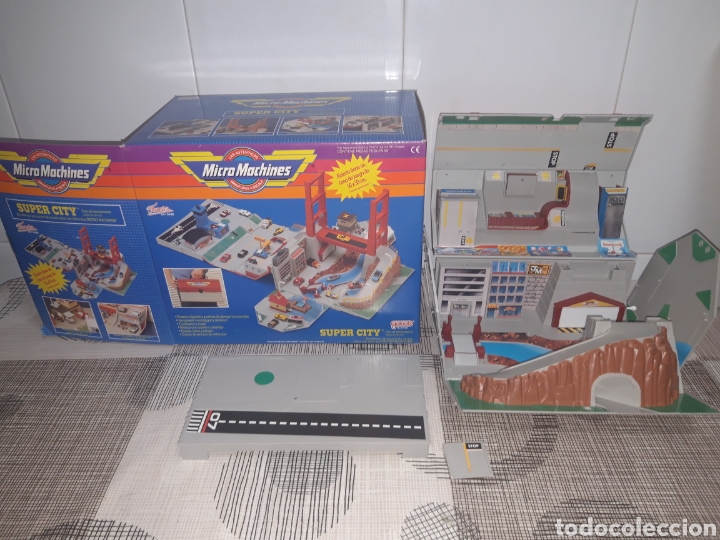 Juguetes antiguos y Juegos de colecci&oacute;n: Maletin Micromachines