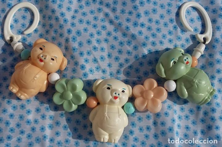 Juguetes antiguos y juegos de colecci&oacute;n: Sonajero para cochecito de bebe a&ntilde;os 60-70