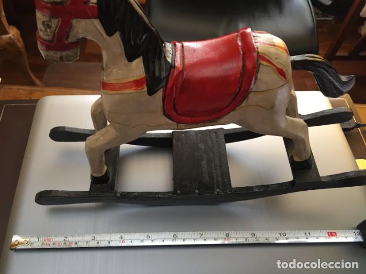 Juguetes antiguos y juegos de colecci&oacute;n: Caballos de madera - Foto 2