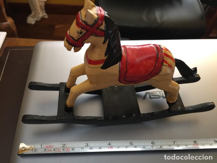 Juguetes antiguos y juegos de colecci&oacute;n: Caballos de madera - Foto 3