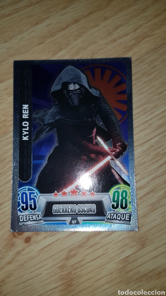 Juguetes antiguos y juegos de colecci&oacute;n: Carta cromo Star Wars Caballero Oscuro Kylo Ren 97 trading card toops Force Attax Carrefour