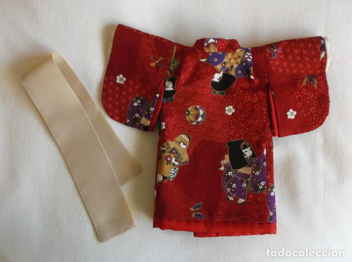Juguetes antiguos y Juegos de colección: Espectacular kimono tradicional de tela japonesa hecho a mano para muñeco antiguo oriental - Foto 2 - 200319571