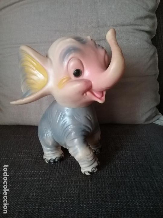 Juguetes antiguos y Juegos de colecci&oacute;n: ELEFANTE DE GOMA DUMBO DE FAMOSA