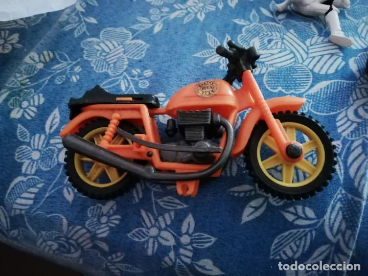 Juguetes antiguos y juegos de colecci&oacute;n: Antigua moto de pl&aacute;stico de Juguete