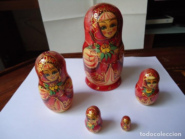 Juguetes antiguos y juegos de colecci&oacute;n: JUEGO DE 5 FIGURAS MU&Ntilde;ECAS TIPO ANZOTANAS DE LOS PIRINEOS ARAGONESES, VAN CABIENDO UNA TRAS OTRA.