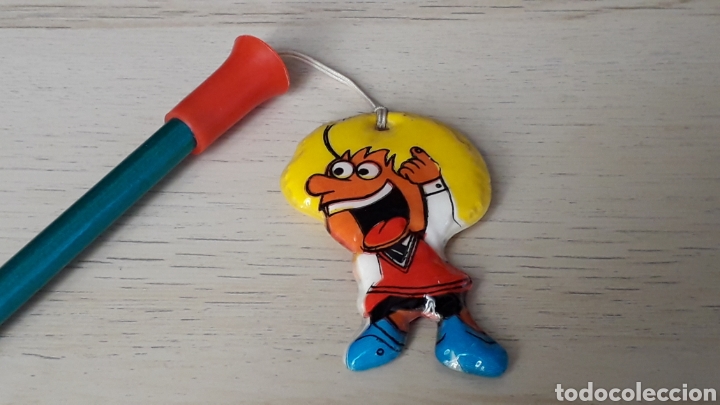 Juguetes antiguos y Juegos de colecci&oacute;n: L&aacute;piz Lapicero + capuch&oacute;n *Zipi* Zipi y Zape, Escobar, pl&aacute;stico con relleno, original a&ntilde;os 70.