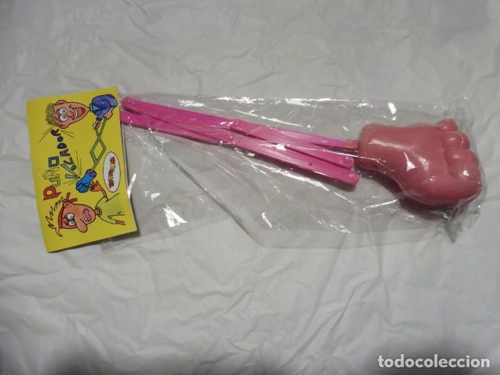 Giocattoli antichi e Giochi di collezione: Trastolandia pu&ntilde;o volador kiosko a&ntilde;os 70-80
